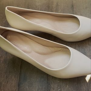 Antonio Melani Nude Heels Women's Size 9.5